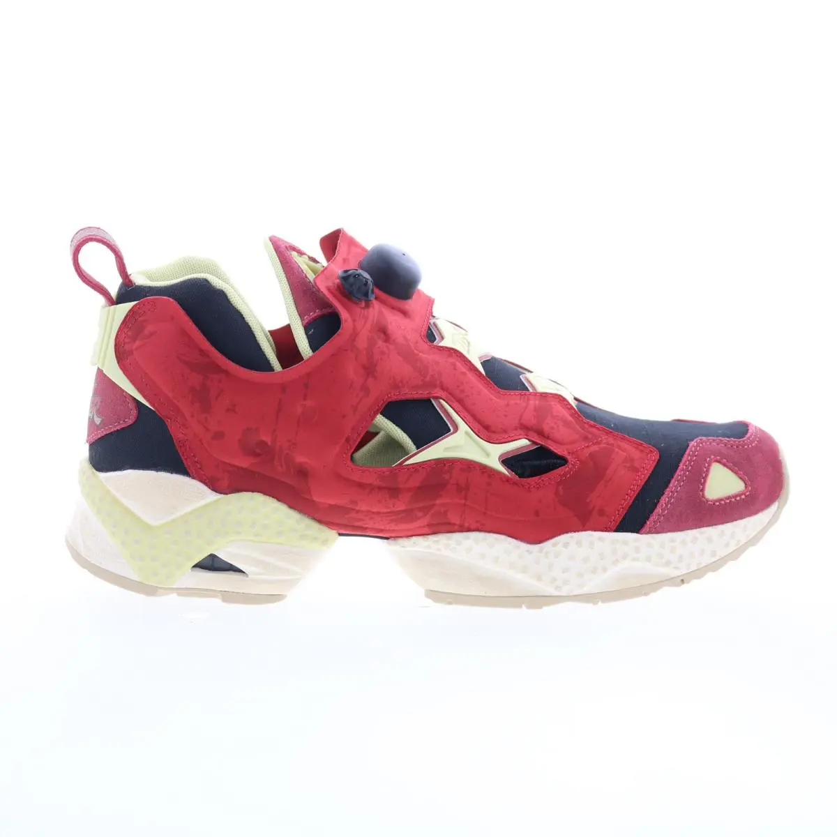 Reebok Instapump Fury 95 Street Fighter Mens Red Lifestyle Sneakers Shoes