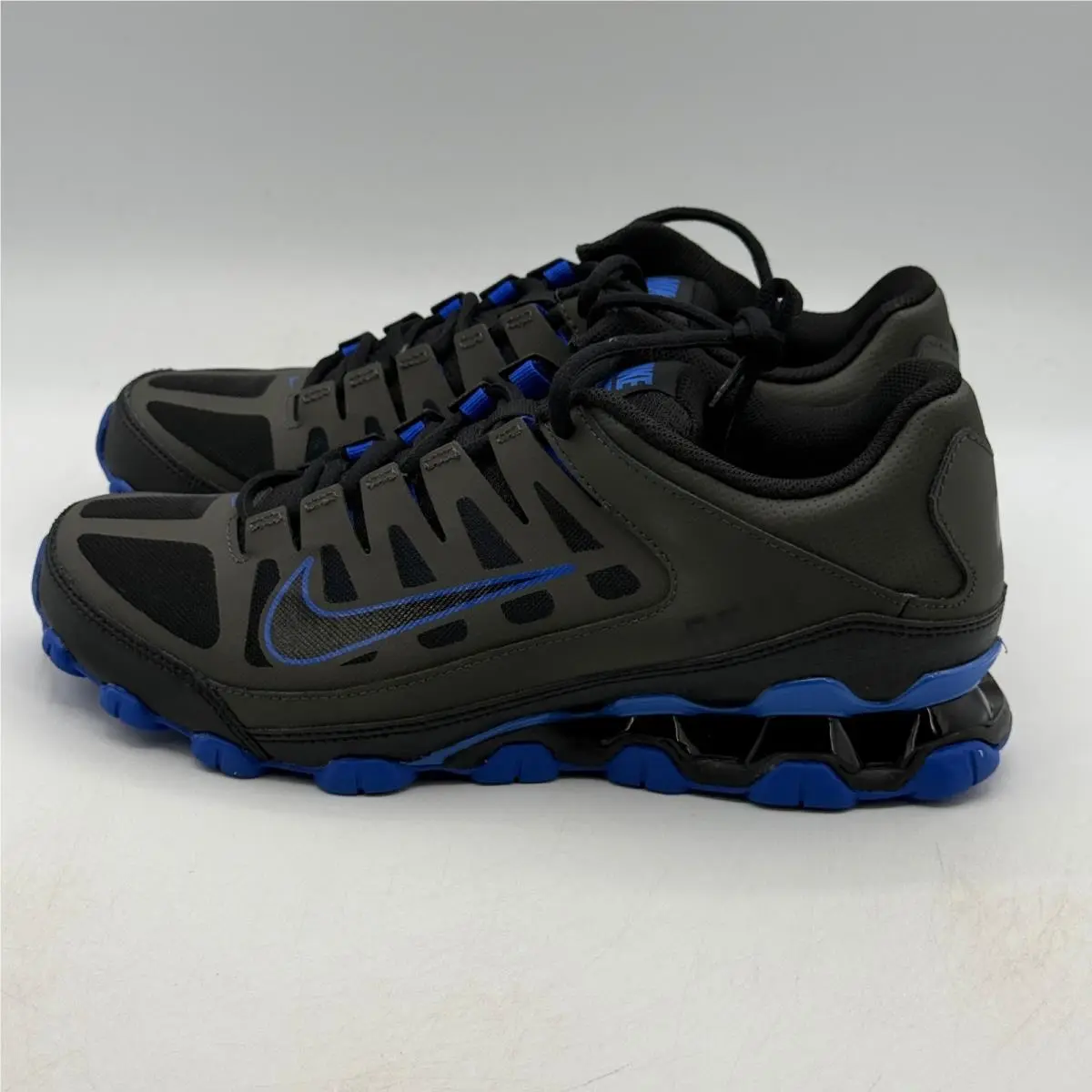 Nike shoes - Nike Reax 8 TR Mesh - Gray 2