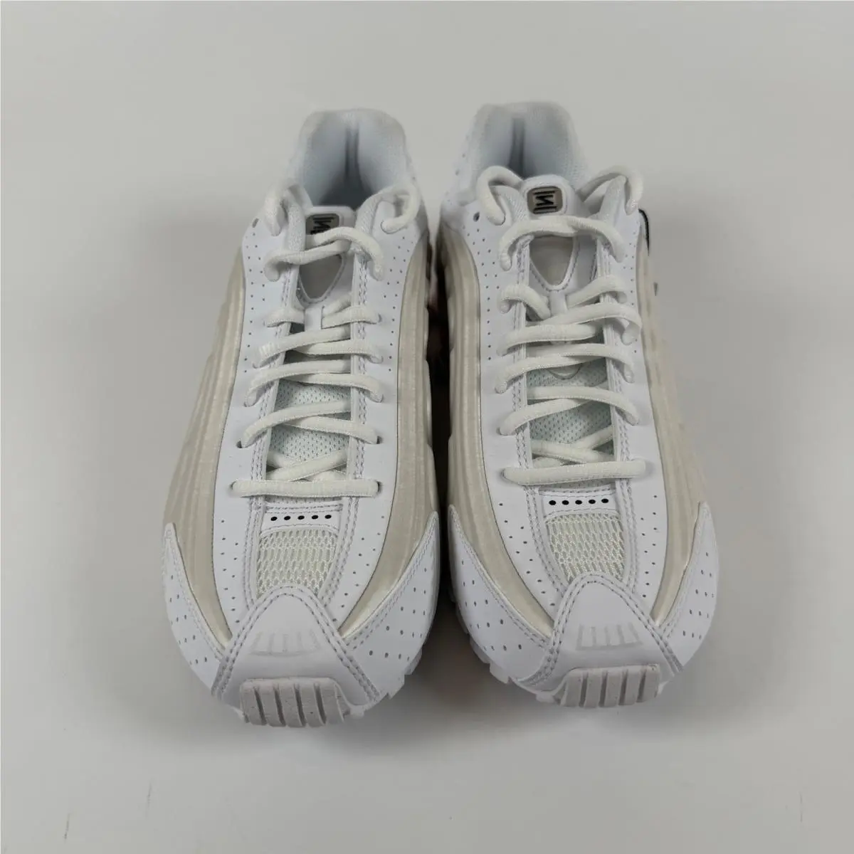 Nike shoes - Nike Shox R4 - Shox - White 2