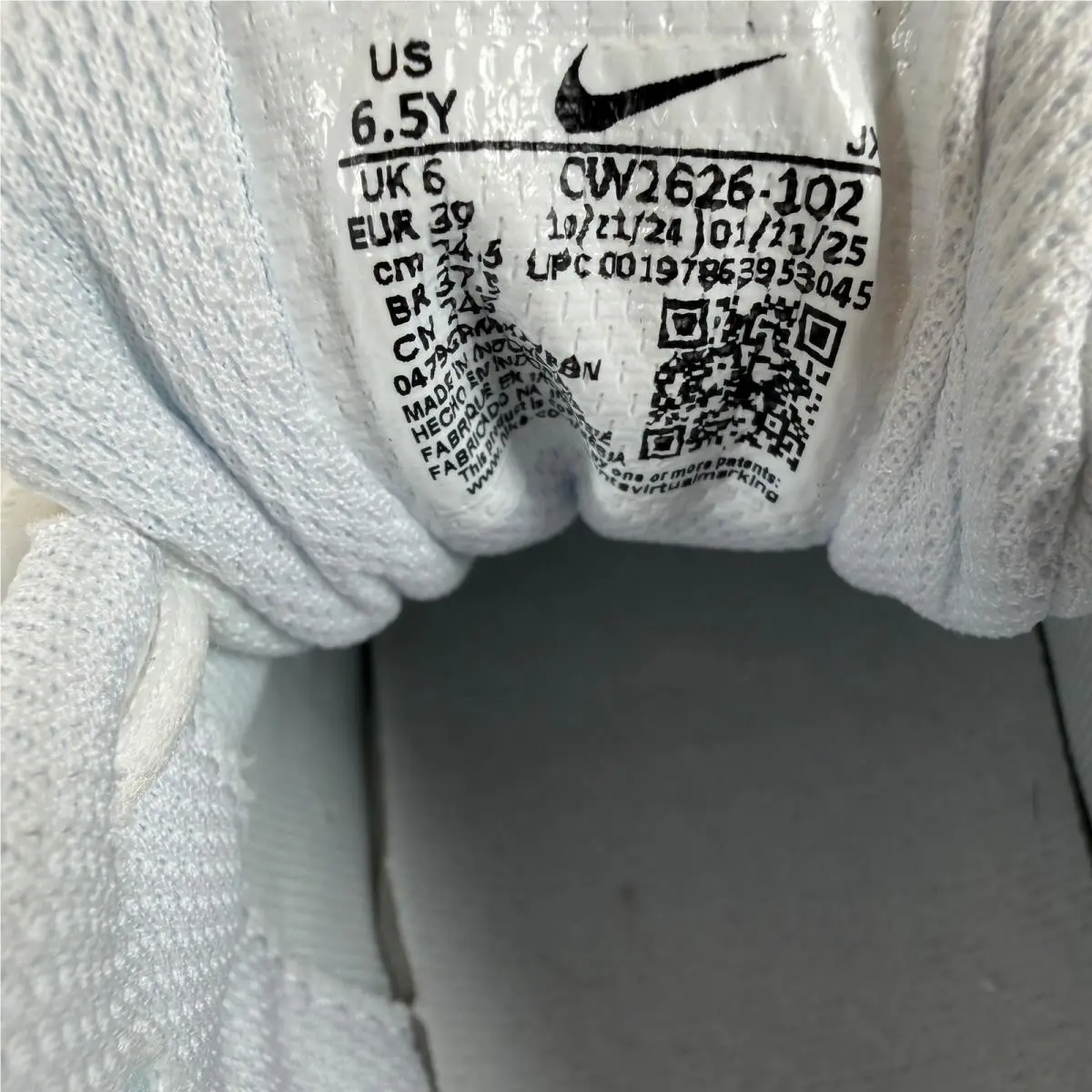 Nike shoes - Nike Shox R4 - Shox - White 5