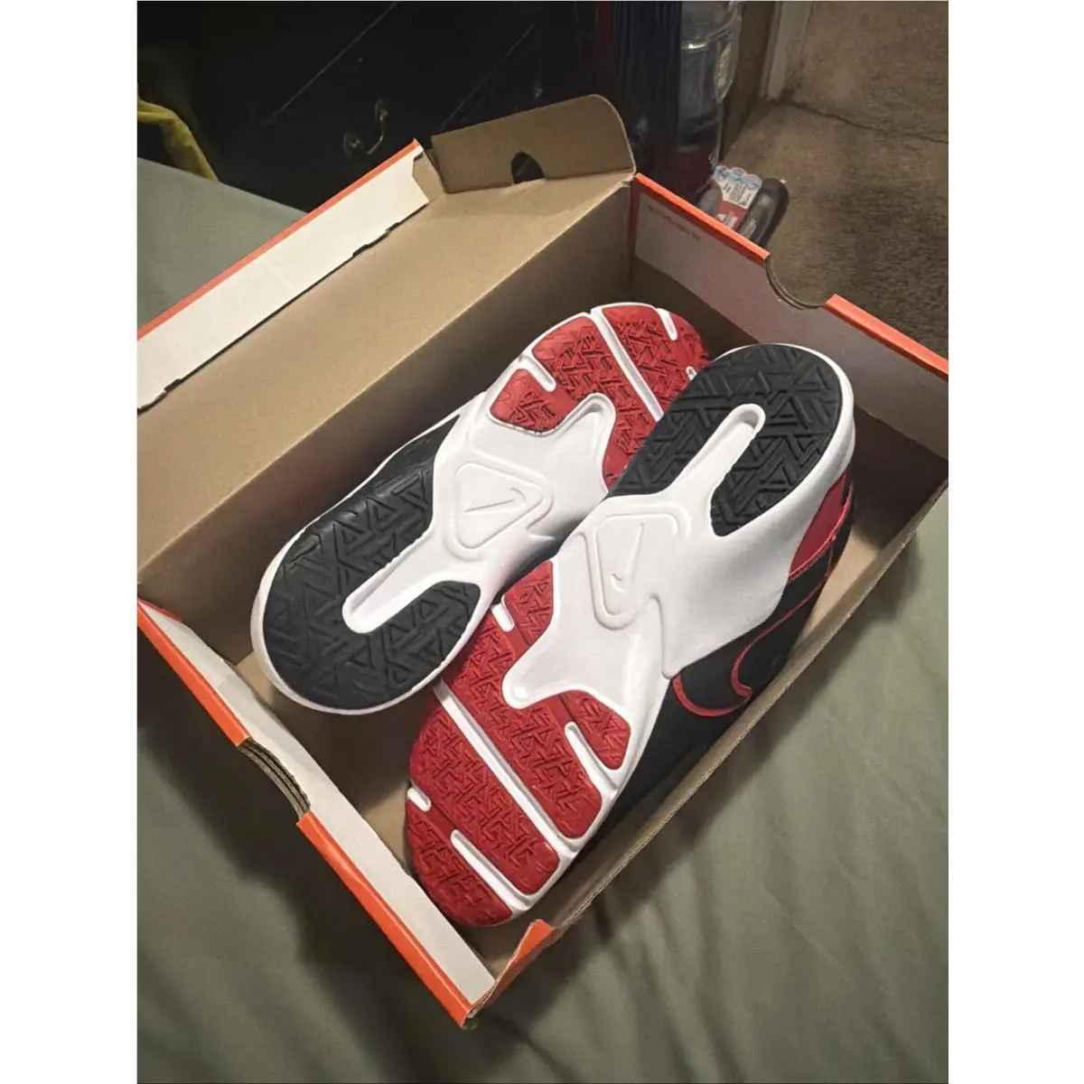 Nike shoes - Nike Legend - Legend - Black And Red 2