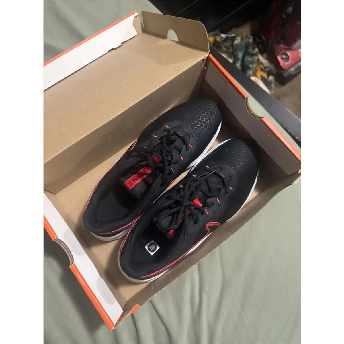 Nike shoes - Nike Legend - Legend - Black And Red 3