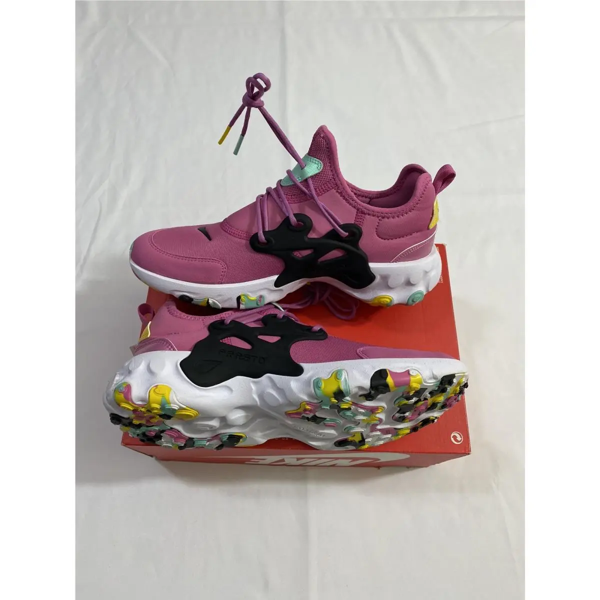 Nike shoes - Nike React Presto - React Presto - Pink (UPC: 0193654856526) 4