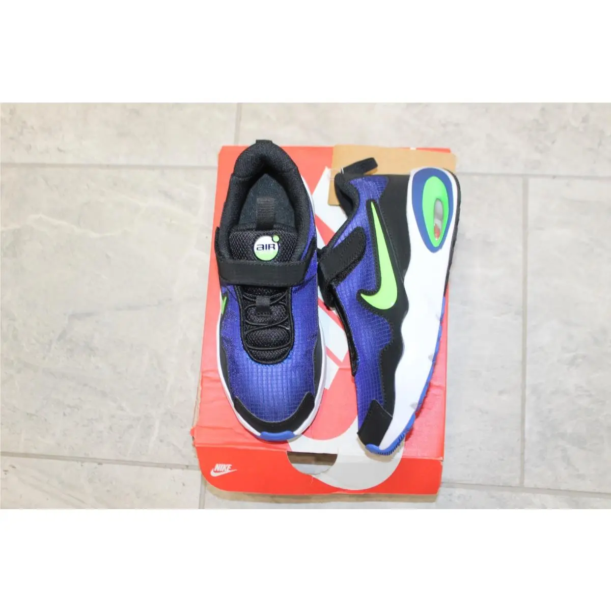 Boys Nike SZ 1 Shoes Air Max Nova NO Tie
