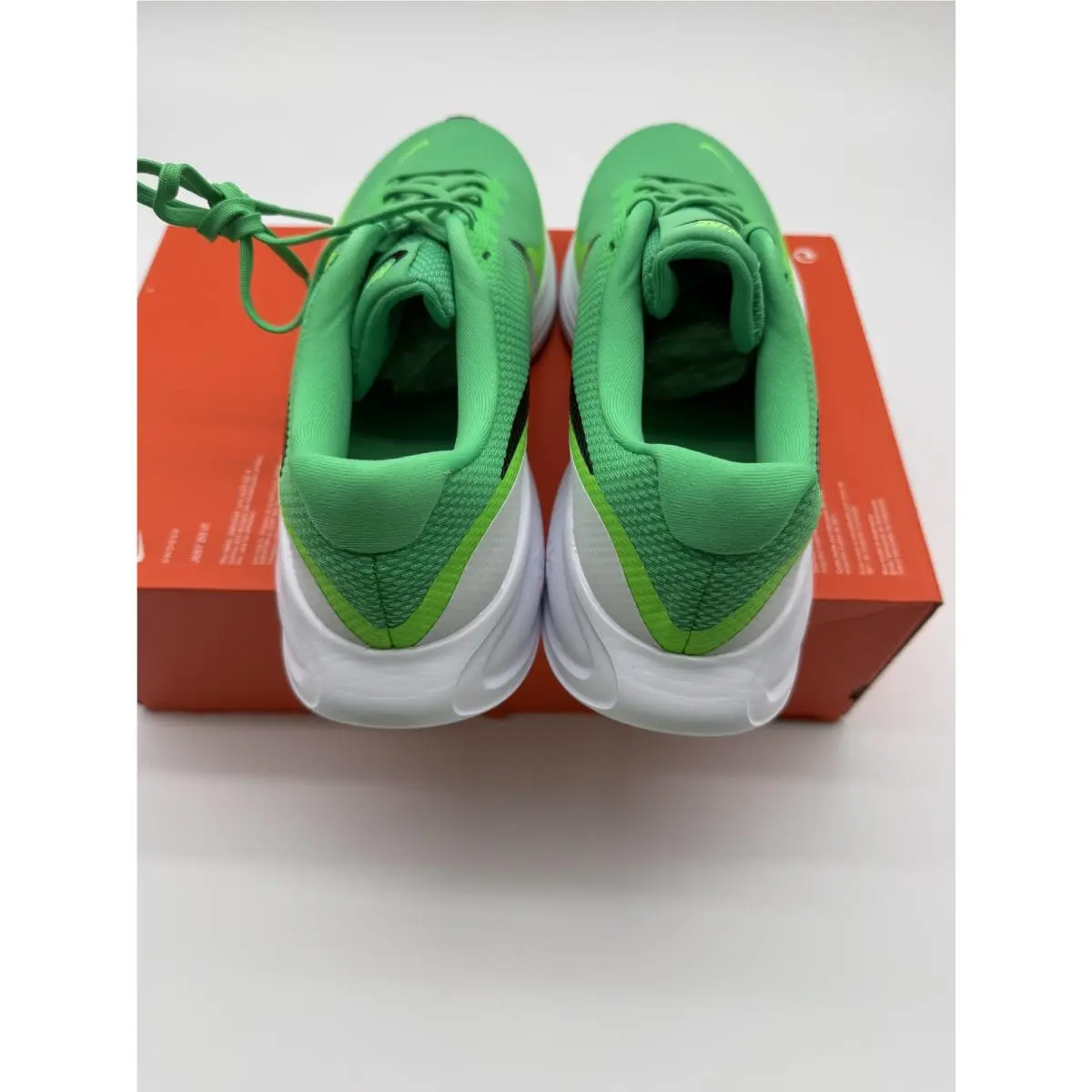 Nike shoes - Nike Revolution 8 - Revolution - HJ9198 301 - Green (UPC: 0197862891522) 6
