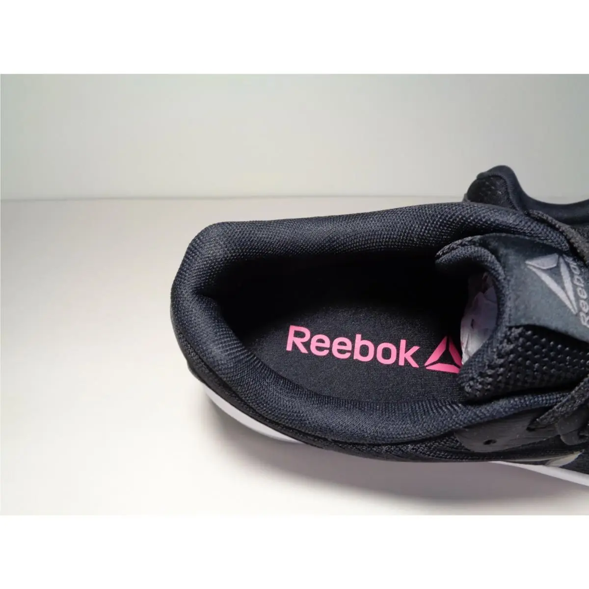 Reebok shoes - Black (UPC: 191526507002) 9