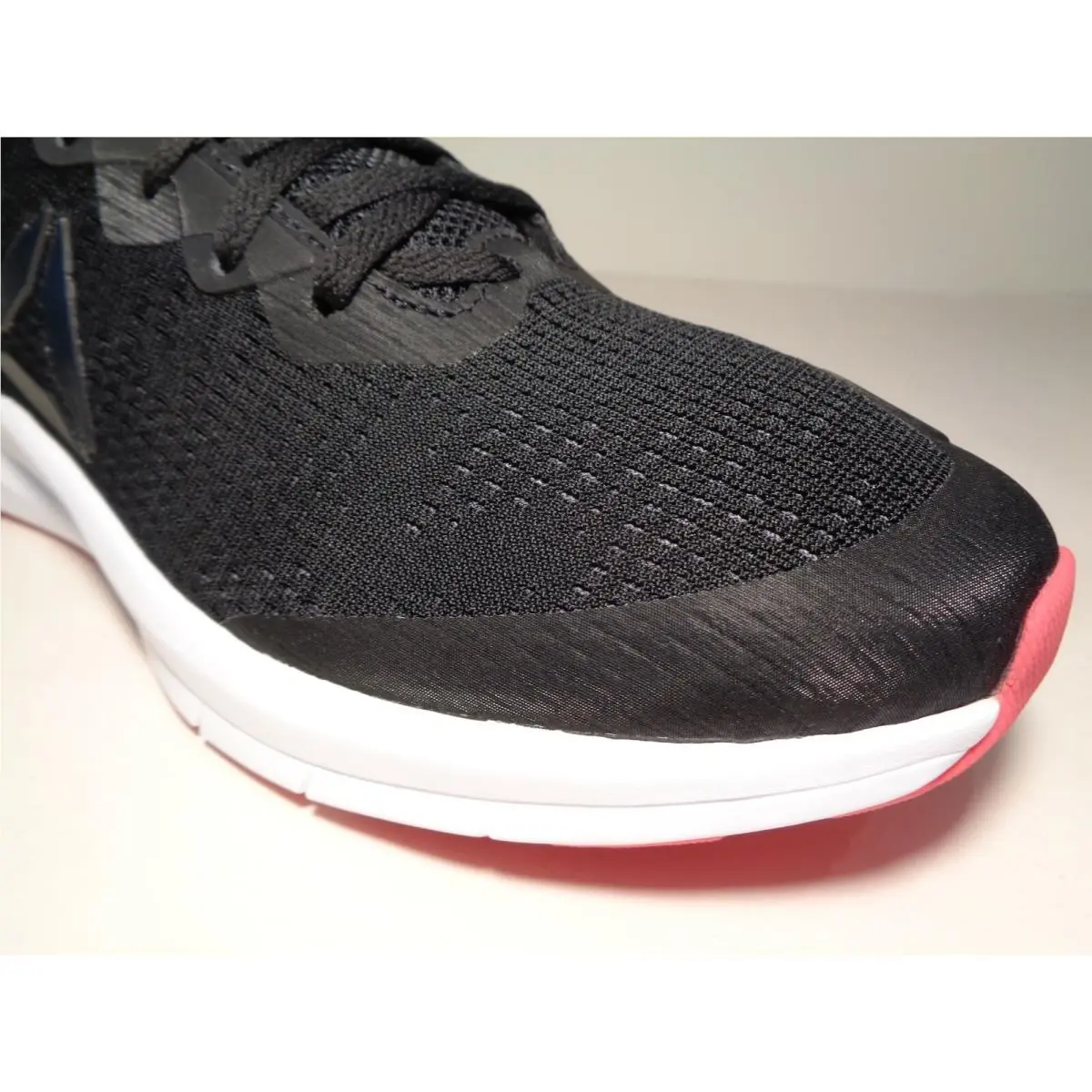 Reebok shoes - Black (UPC: 191526507002) 10