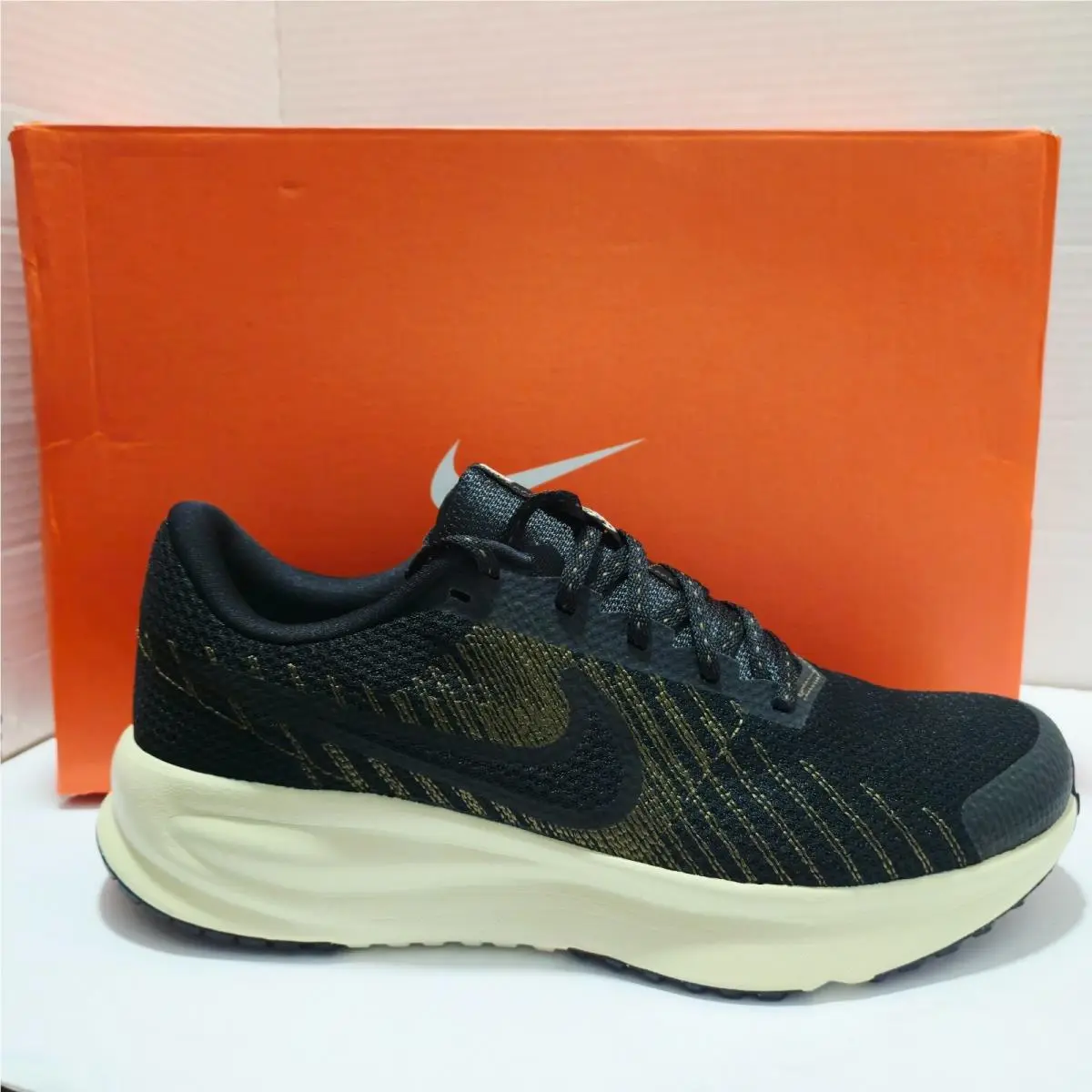 Nike Run Defy Road Running Shoes Black Dark Hazel Men`s 10 Women`s 11.5