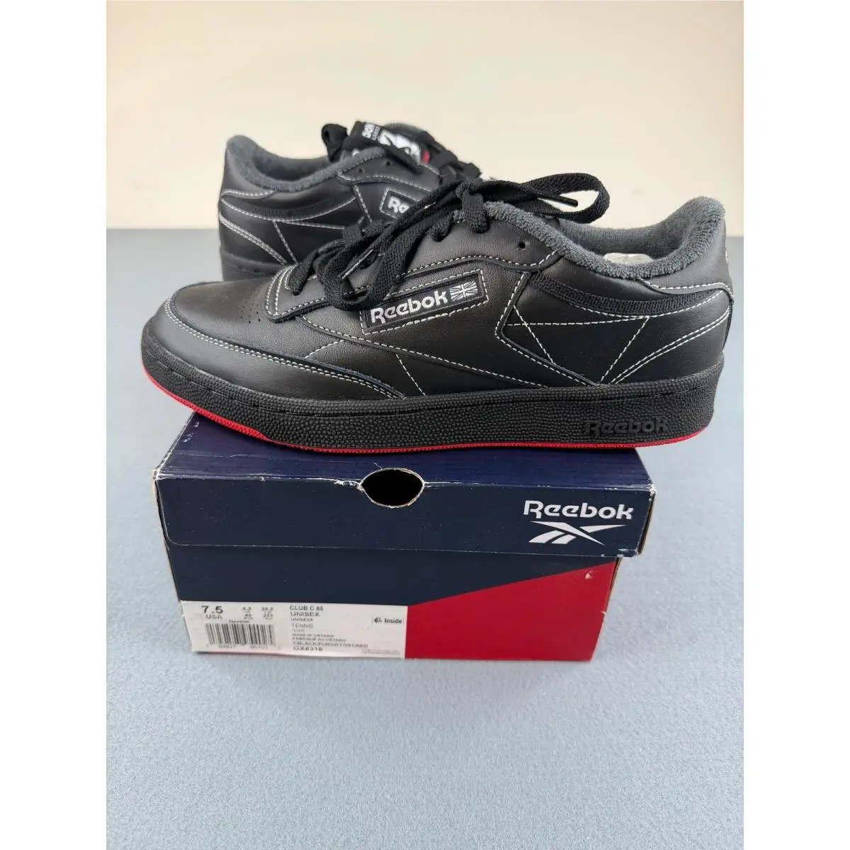 Reebok Club C 85 Unisex 7.5 Black Human Rights Now Mismatched Red Green GX8318