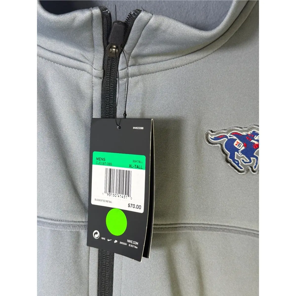 Nike clothing - Gray 1