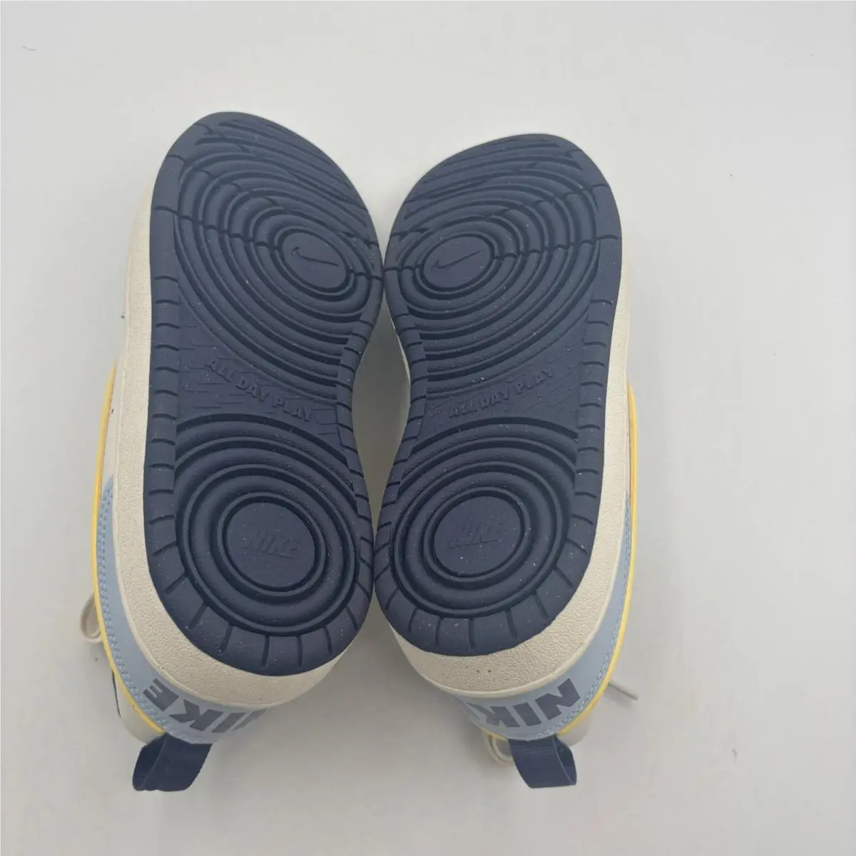 Nike shoes - Court Borough Low Recraft (GS) - Yellow 4
