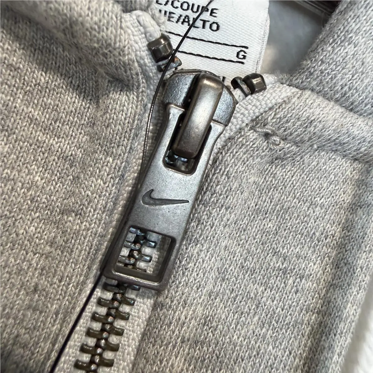 Nike clothing - DR0403-063 - DR0403-063 - Gray 3