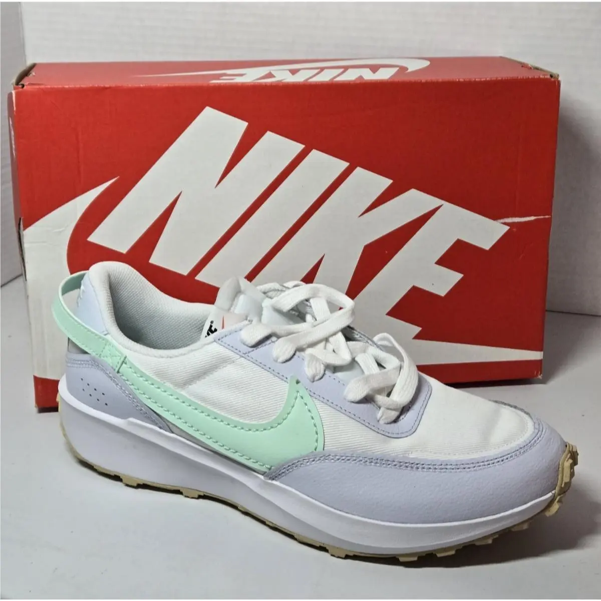 Nike Waffle Debut White Mint Foam DH9523-006 Athletic Sneaker Women’s Size 11