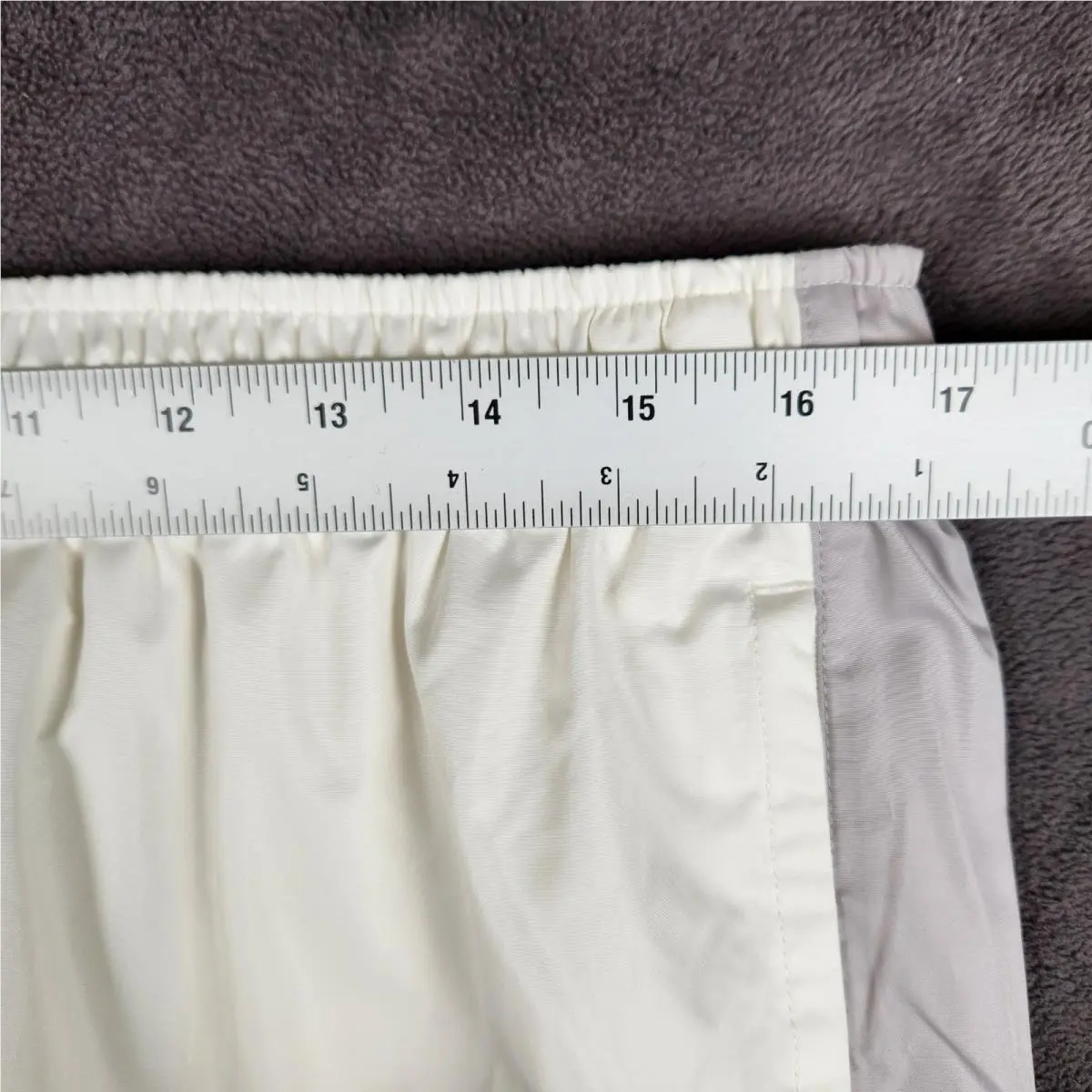 Nike clothing - Ivory 6