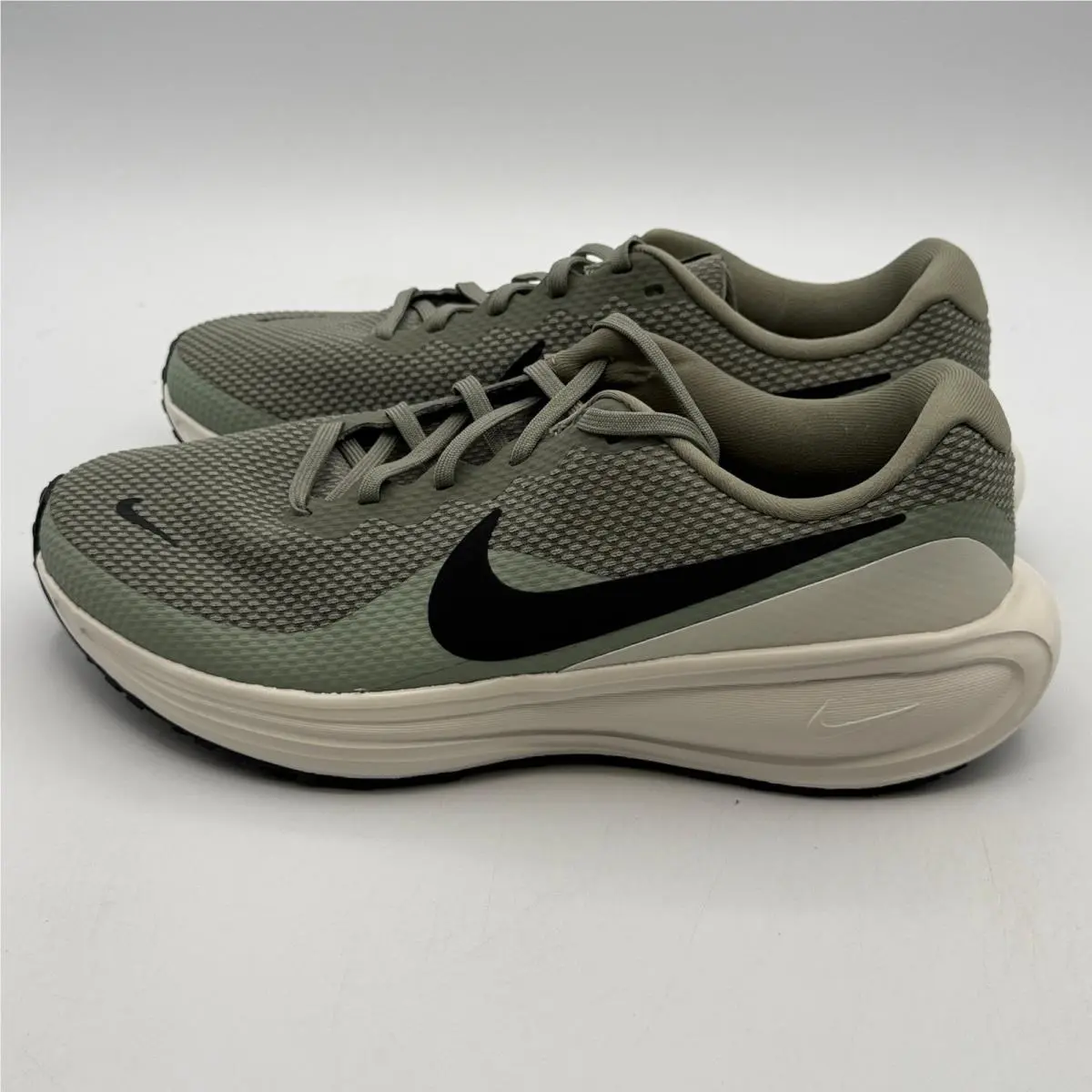 Nike shoes - Nike Revolution 8 - Revolution - Green 2