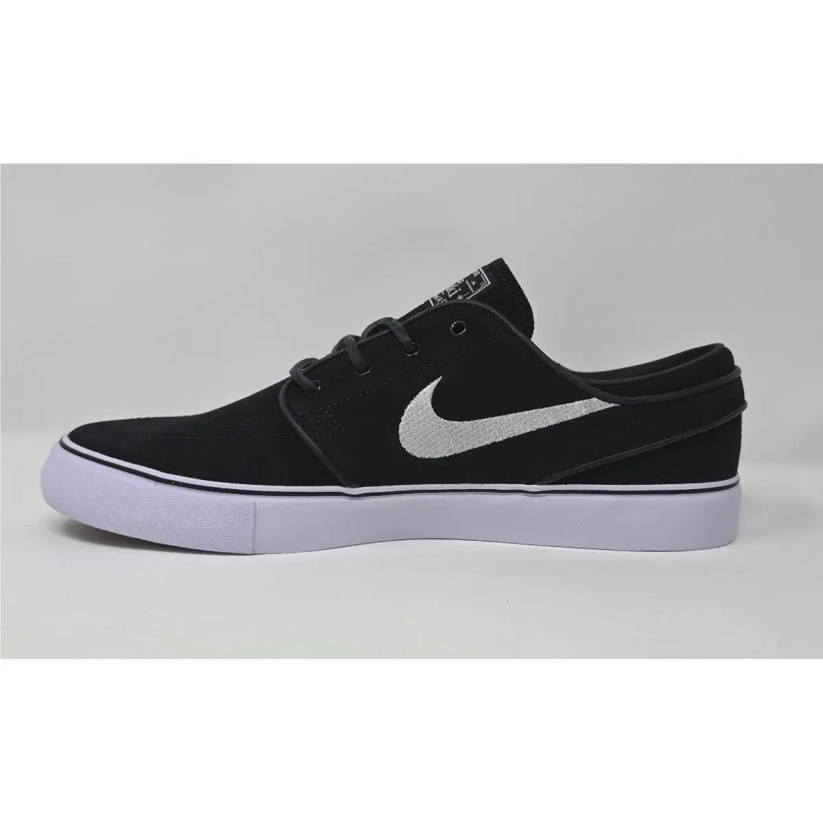 Nike shoes - Black 6