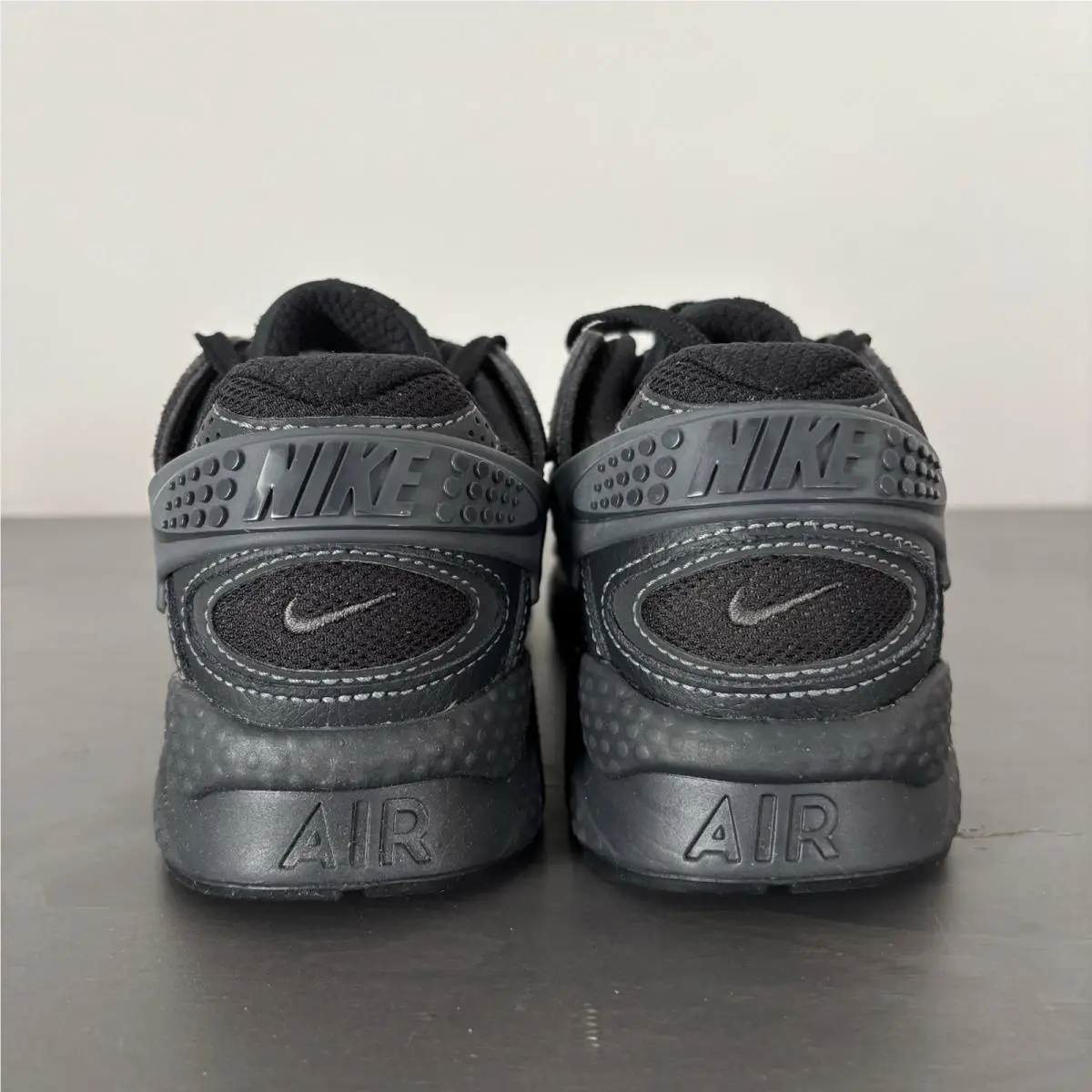 Nike shoes - Nike Huarache Run - Huarache Run - Black (UPC: 0196607817391) 1