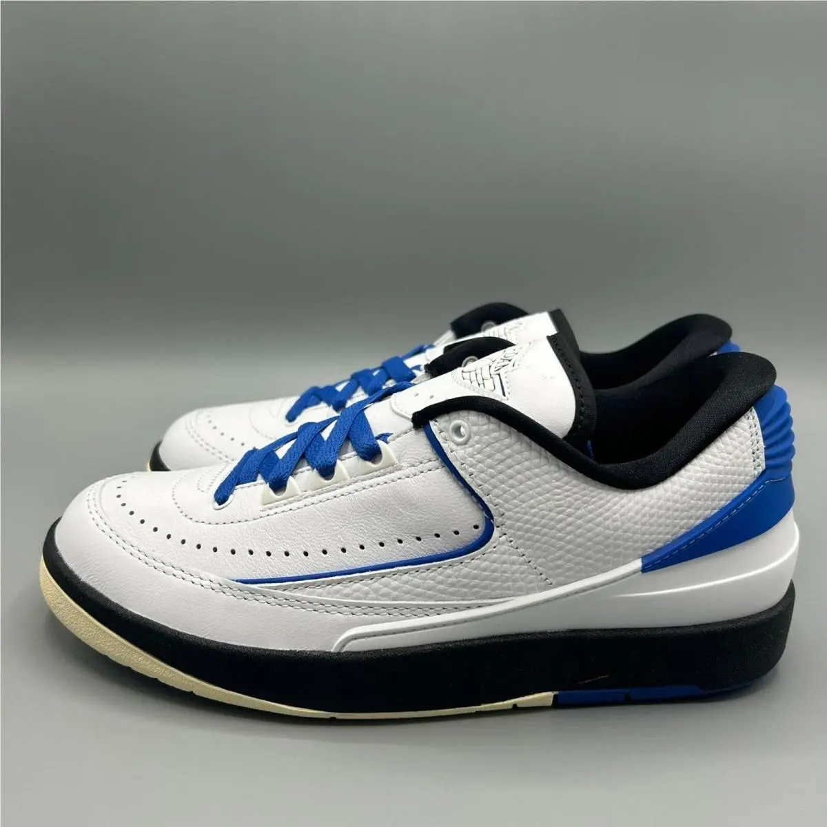 Nike shoes - Air Jordan 2 - Air - Multicolor 2