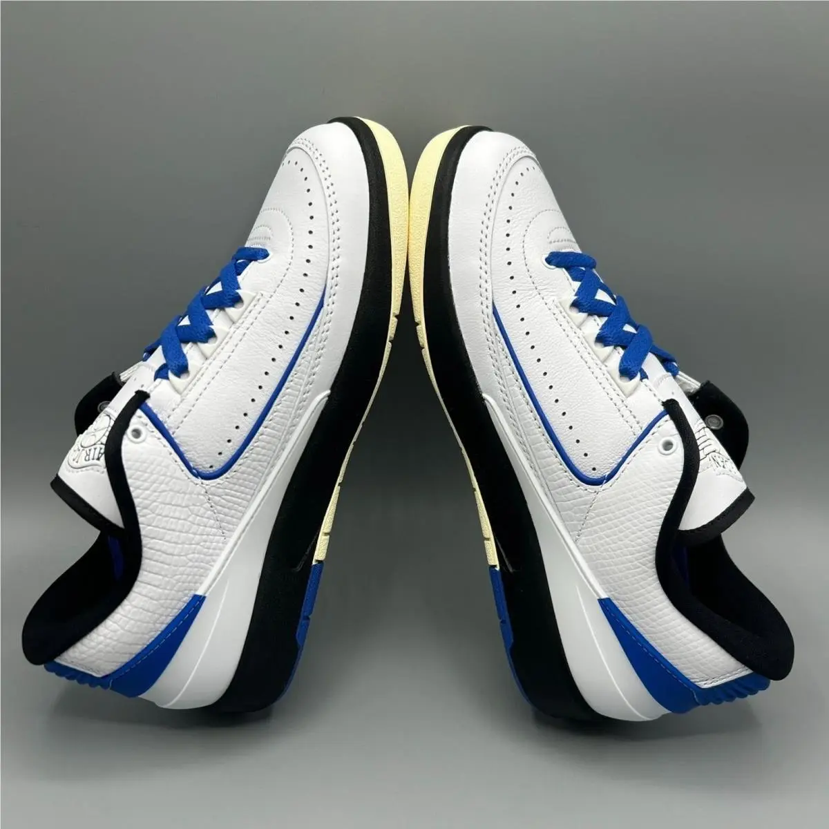 Nike shoes - Air Jordan 2 - Air - Multicolor 4