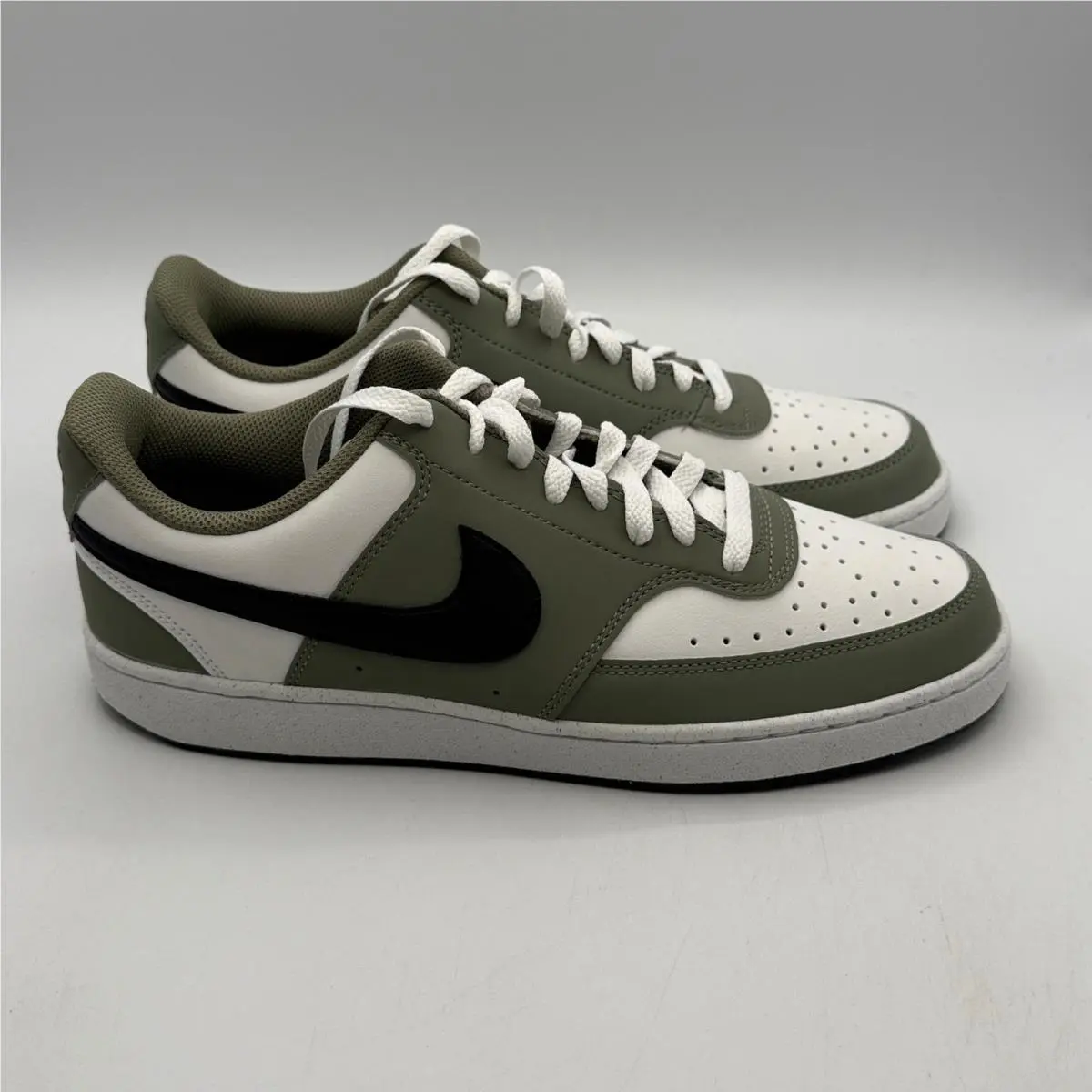 Nike Court Vision Low Shoes Mens Size 10 White Silver Sage Lifestyle IM0459 104