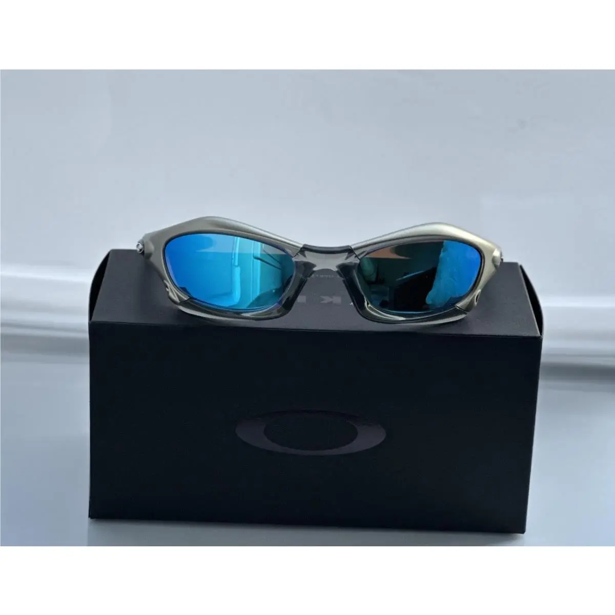 Splice Polarized Y2K Sunglasses Gray Smoke Frame Iridium Blue Lenses by Oakley