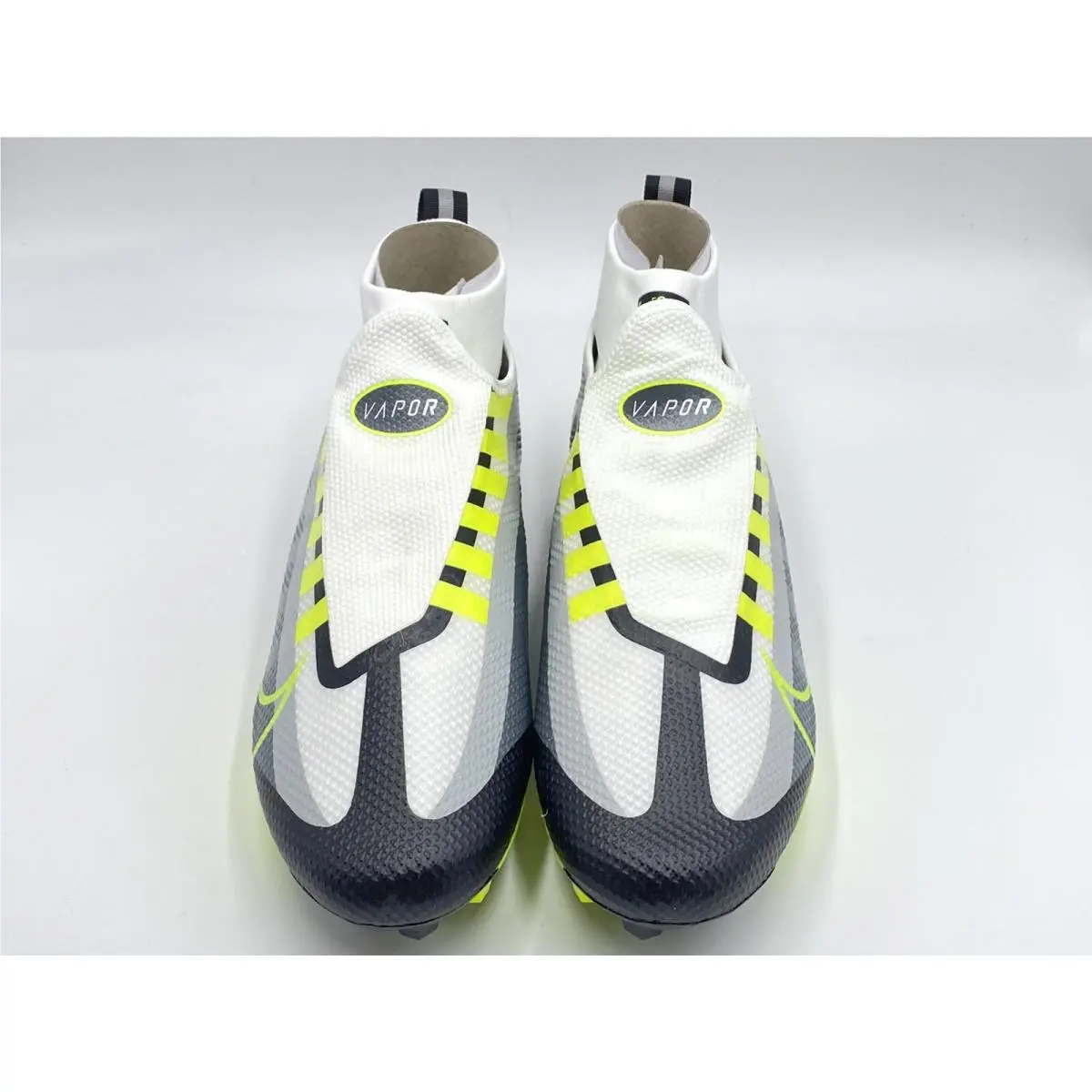 Nike shoes - Black (UPC: 195869101996) 4