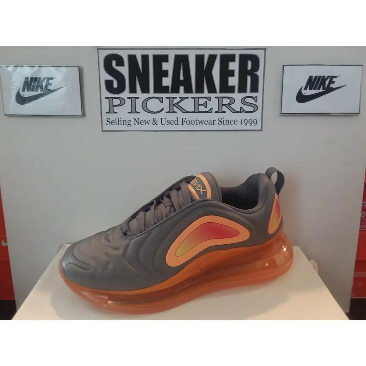 Nike Air Max 720 GS Running - AQ3196 004 - Grey / Orange - Size: 4.5Y