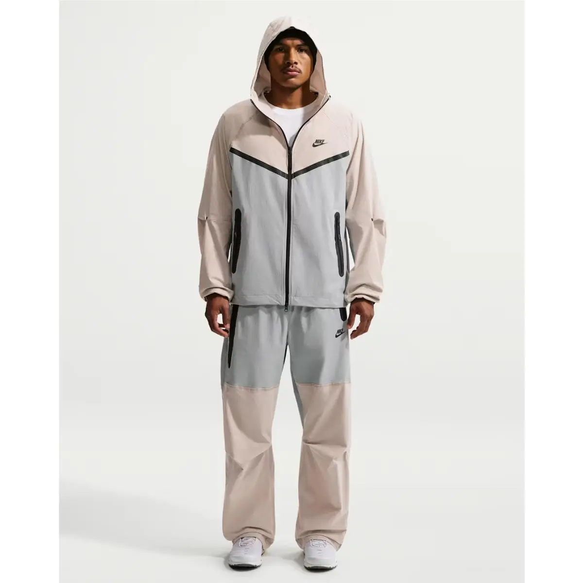 Nike clothing - [