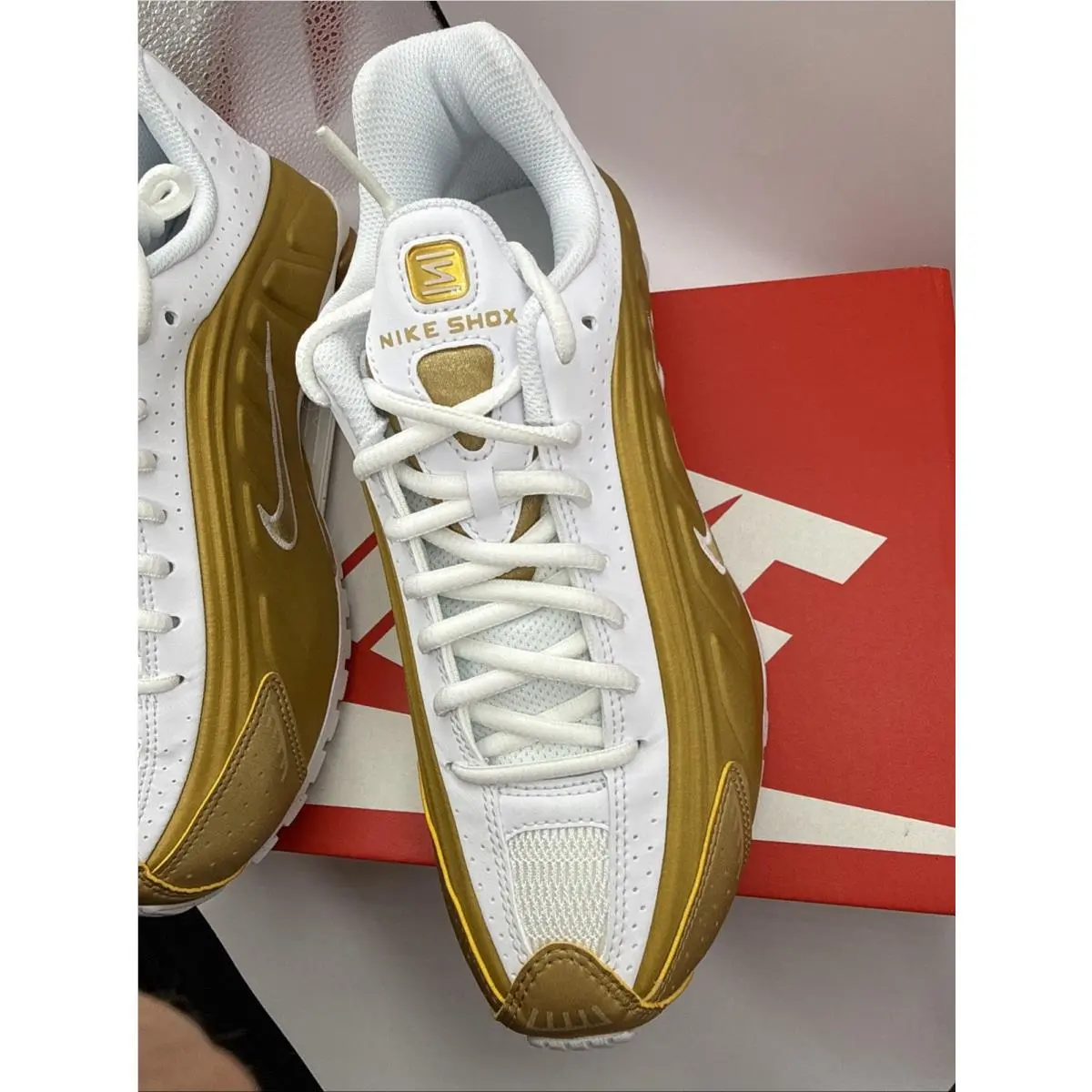 Nike shoes - Gold 3