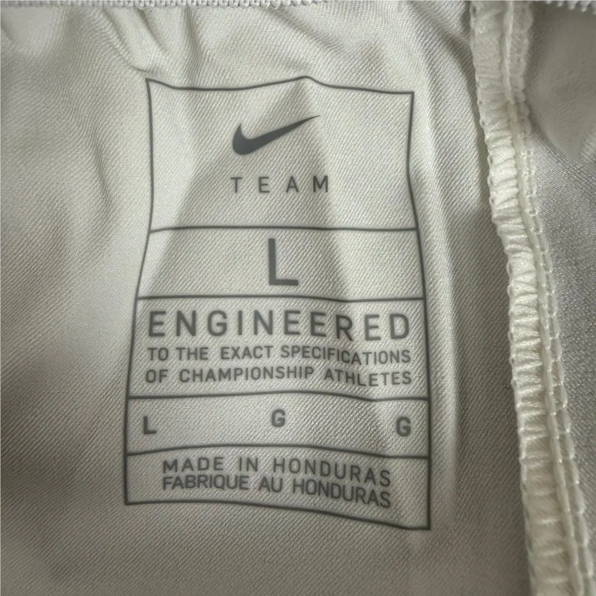 Nike clothing - White 4