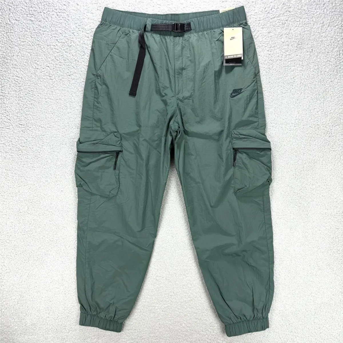 Nike Tech Pants Mens Large Vintage Green Woven Cargo Standard Fit Straight Track