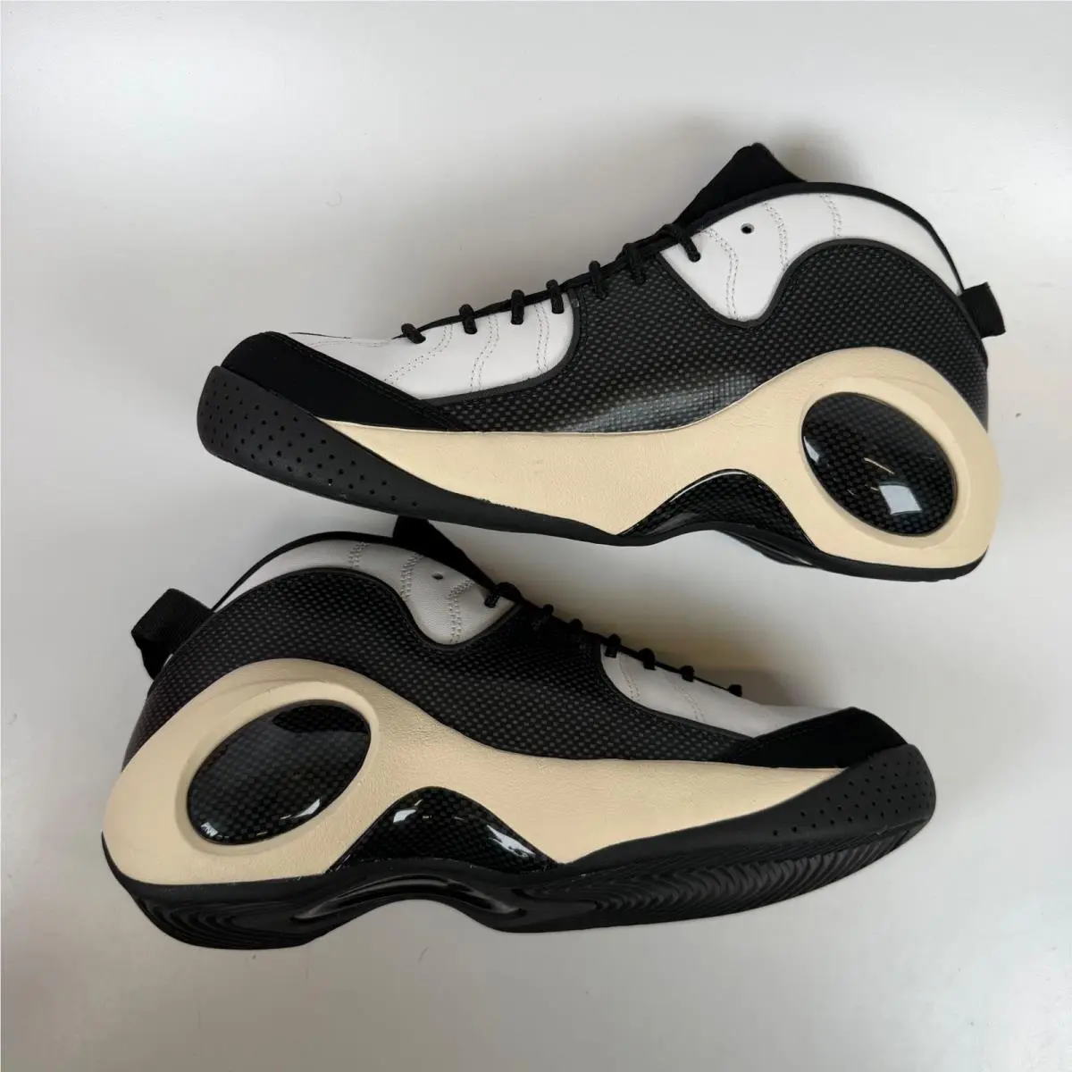 Nike shoes - Nike Air Zoom Flight 95 Hoops Pack - White 1