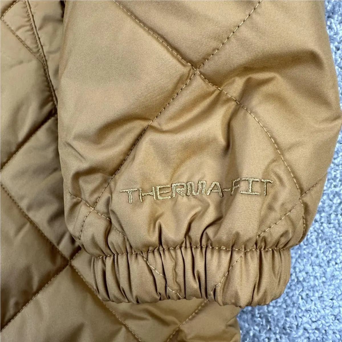 Nike clothing - Brown 1