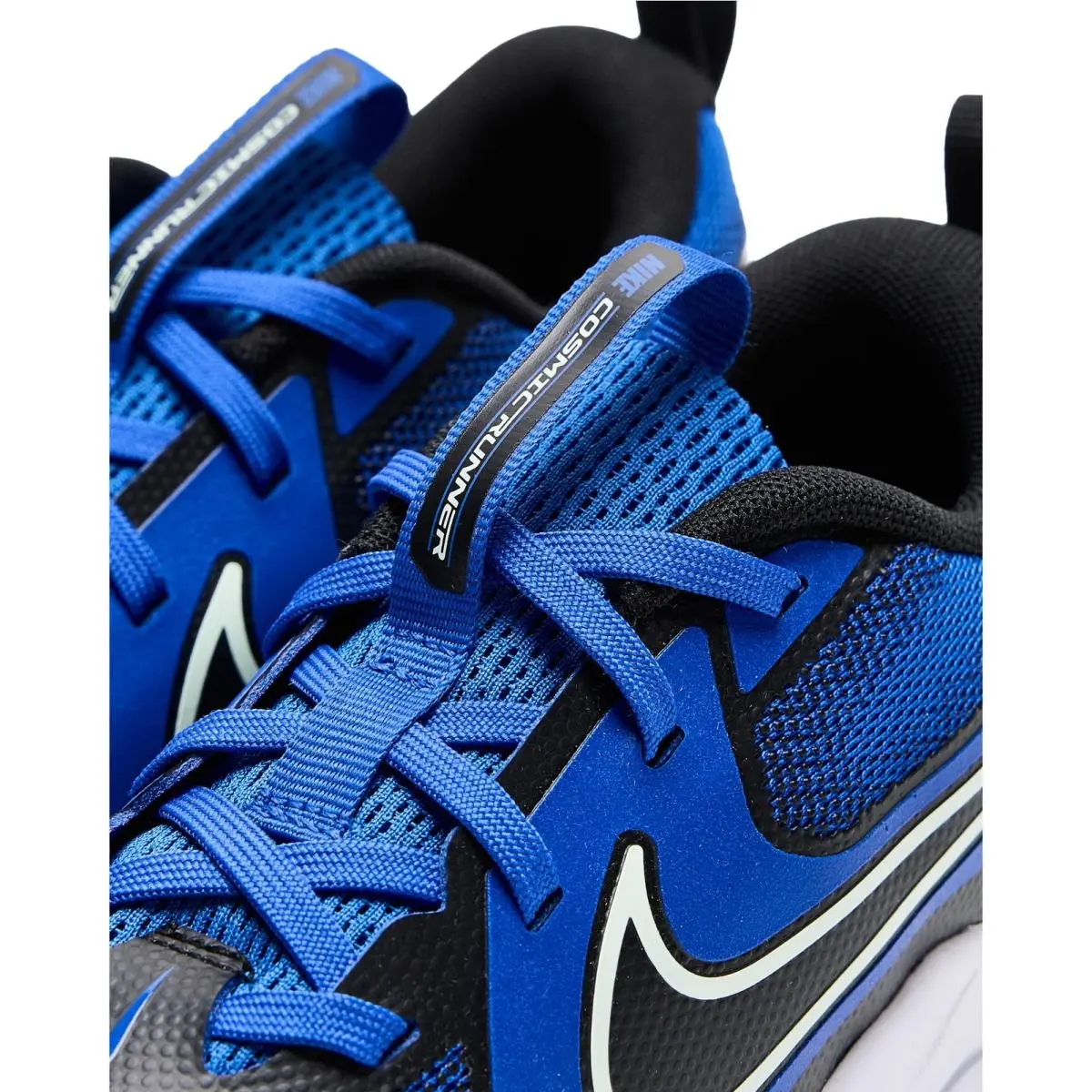 Nike shoes - Blue (UPC: 197863496764) 0