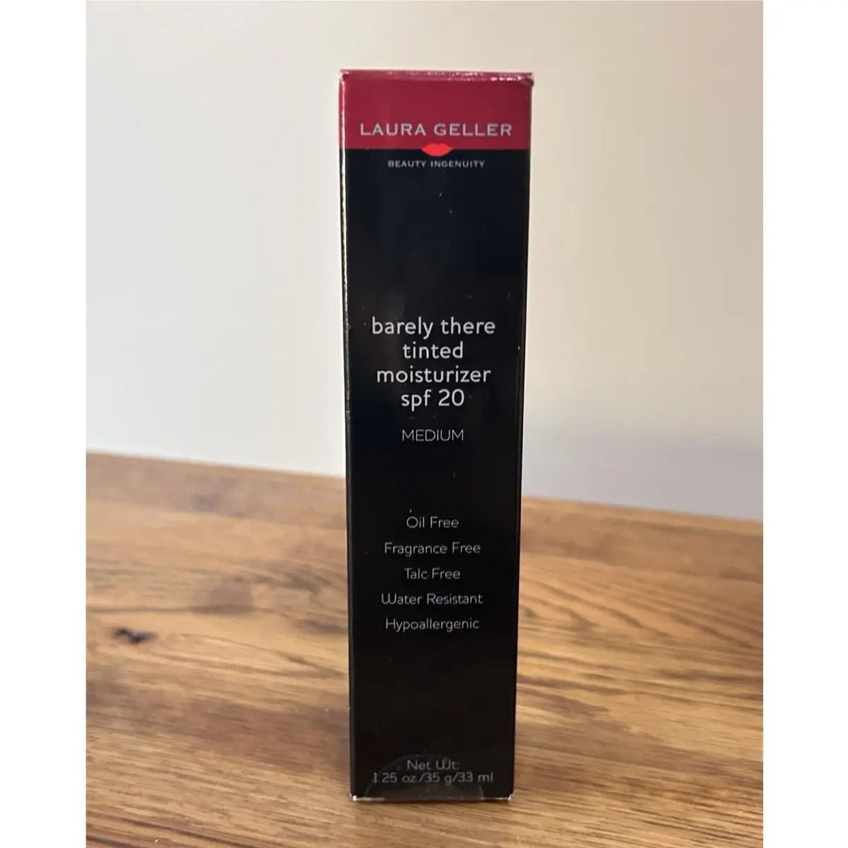 Laura Geller Barely There Tinted Moisturizer Medium Spf 20 Oil Free 1.25 oz Nos
