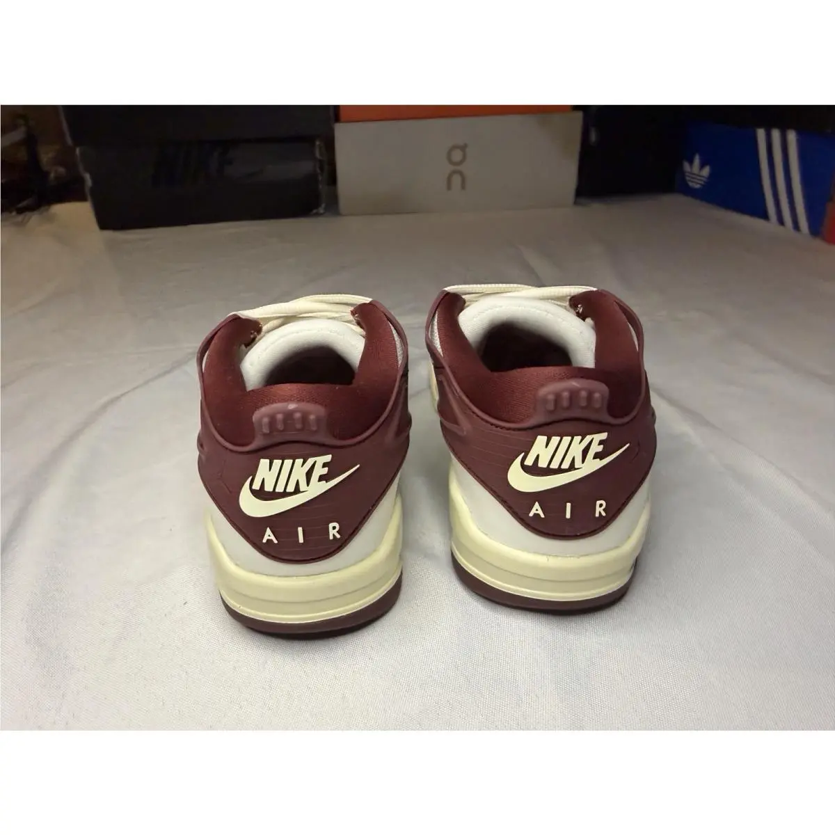 Nike shoes - Air Jordan 4 RM - Air - FQ7940-101 - Red 3