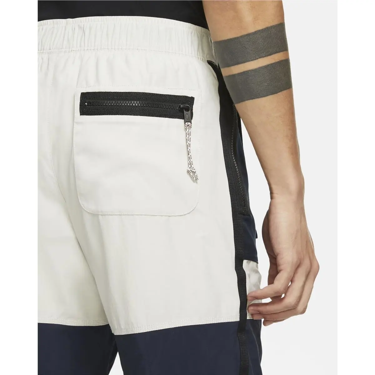 Nike clothing - Blue (UPC: 194498746929) 3