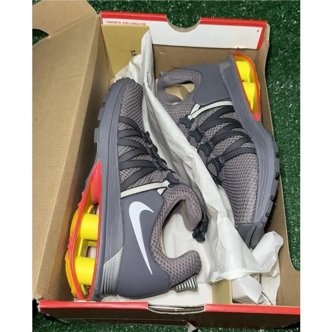 Nike shoes - Nike Shox - Shox - AQ8554700 - Gunsmoke Gray, Manufacturer: Metallic Gold/Metallic Gold 0