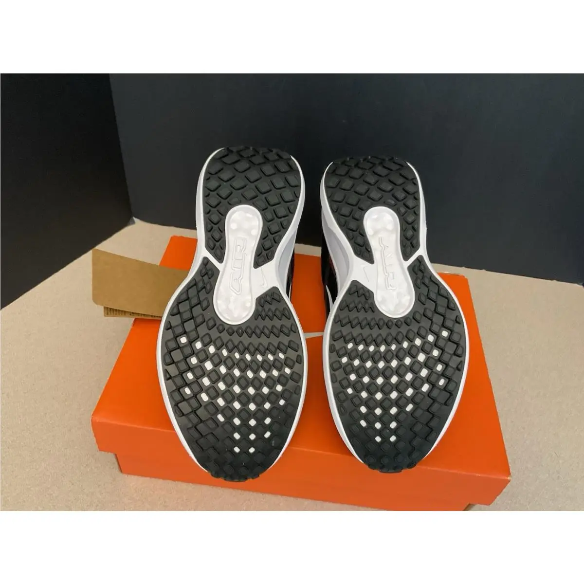 Nike shoes - Nike Air Winflo 11 - Air Winflo - Black, Manufacturer: White/Photon Dust/White 7