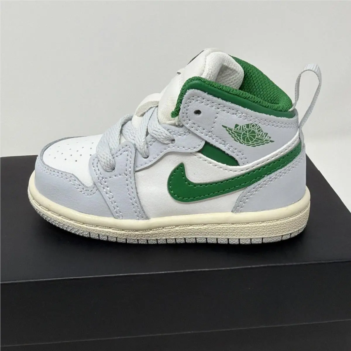 Nike shoes - Jordan 1 - DQ8425 142 - White 6