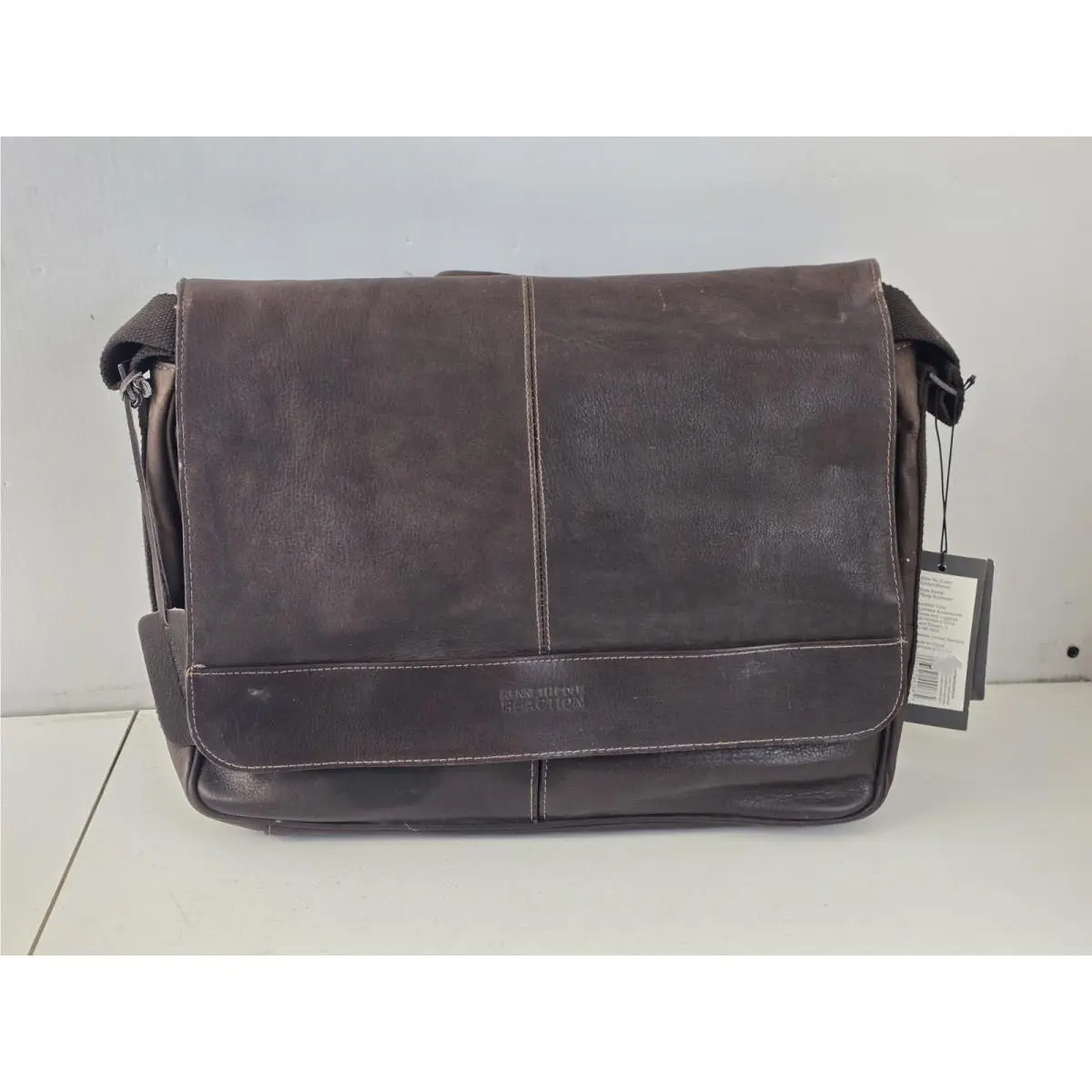 Reaction Risky Business Messenger Bag Leather Vintage by Kenneth Cole