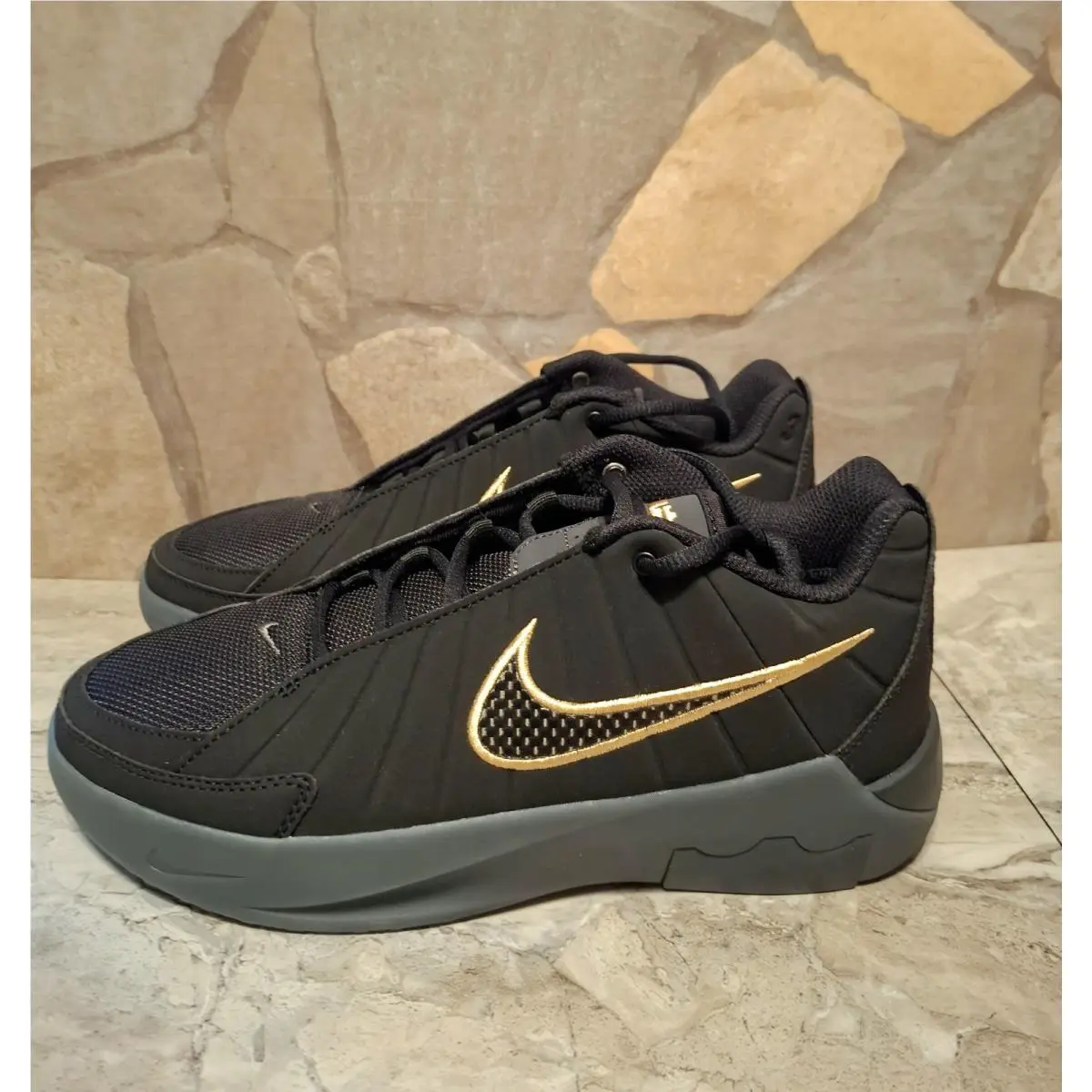 Nike shoes - Nike LeBron Witness - LeBron Witness - HV2270-004 - Black 1