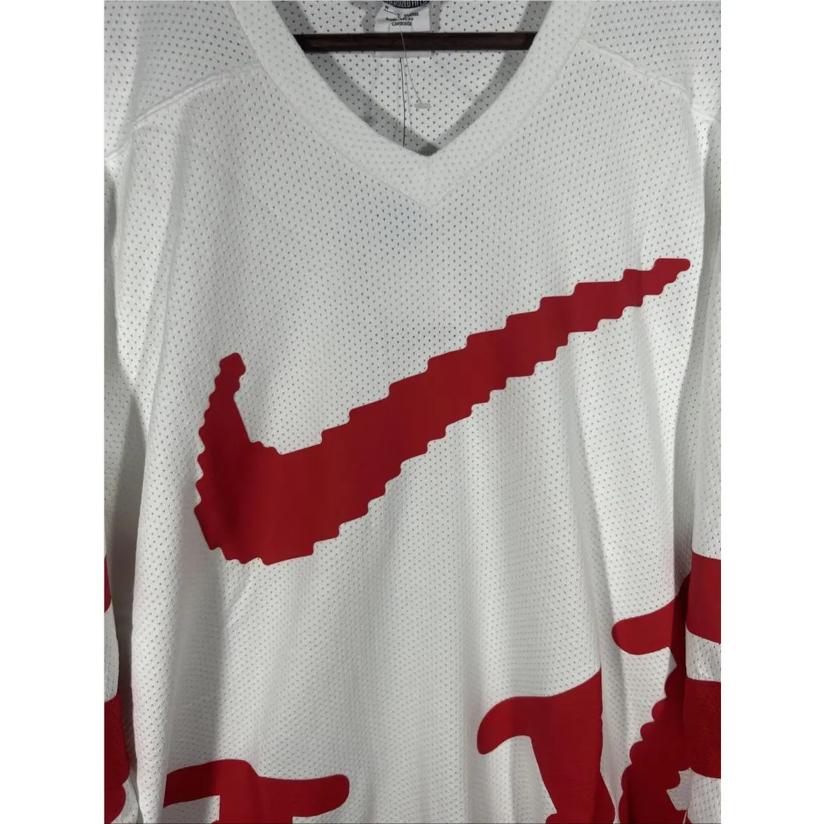 Nike clothing - WHITE/UNIVERSITY RED/UNIVERSITY RED (UPC: 198481104604) 5