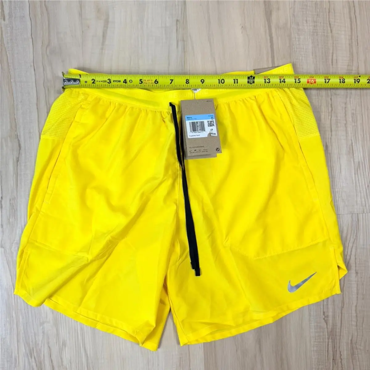 Nike clothing - Nike Dri-Fit - Yellow 7