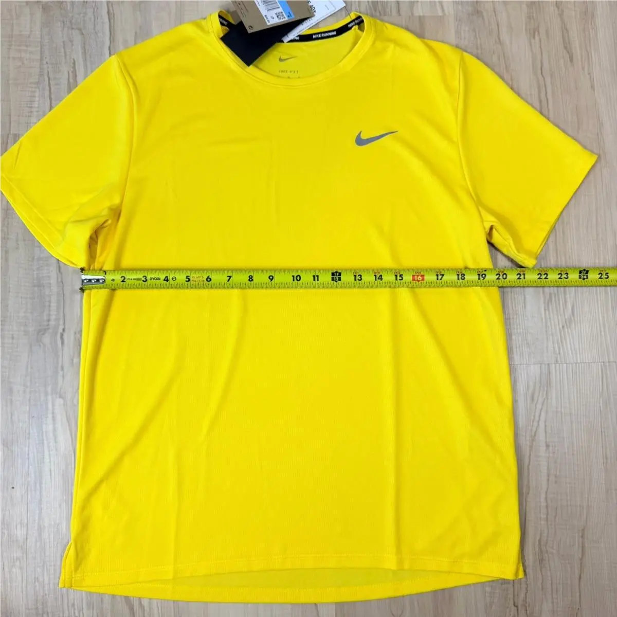 Nike clothing - Nike Dri-Fit - Yellow 2