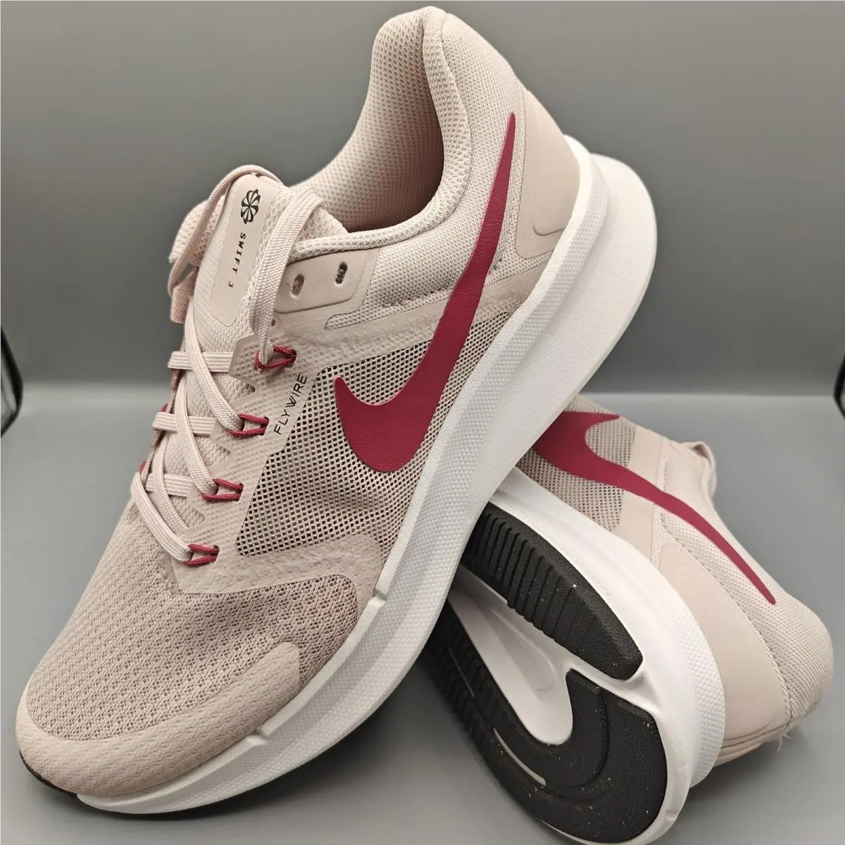 Nike Women`s Run Swift 3 Running Sneakers Size 10 Silt Red/beet DR2698-603