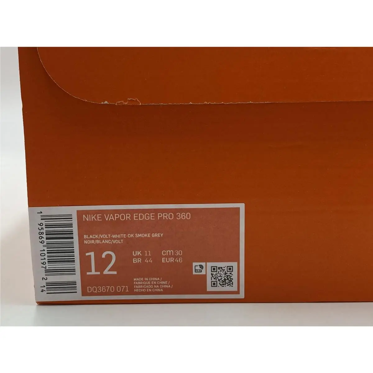 Nike shoes - Black (UPC: 195869101972) 5