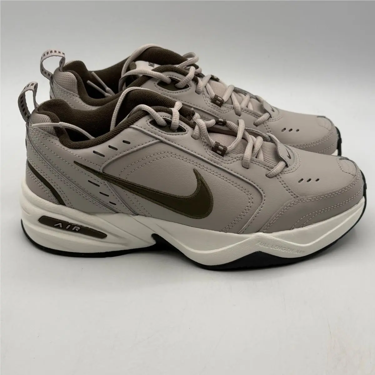 Nike Air Monarch IV Shoes Men Size 8.5 Moon Particle Hazel Training 415445-200