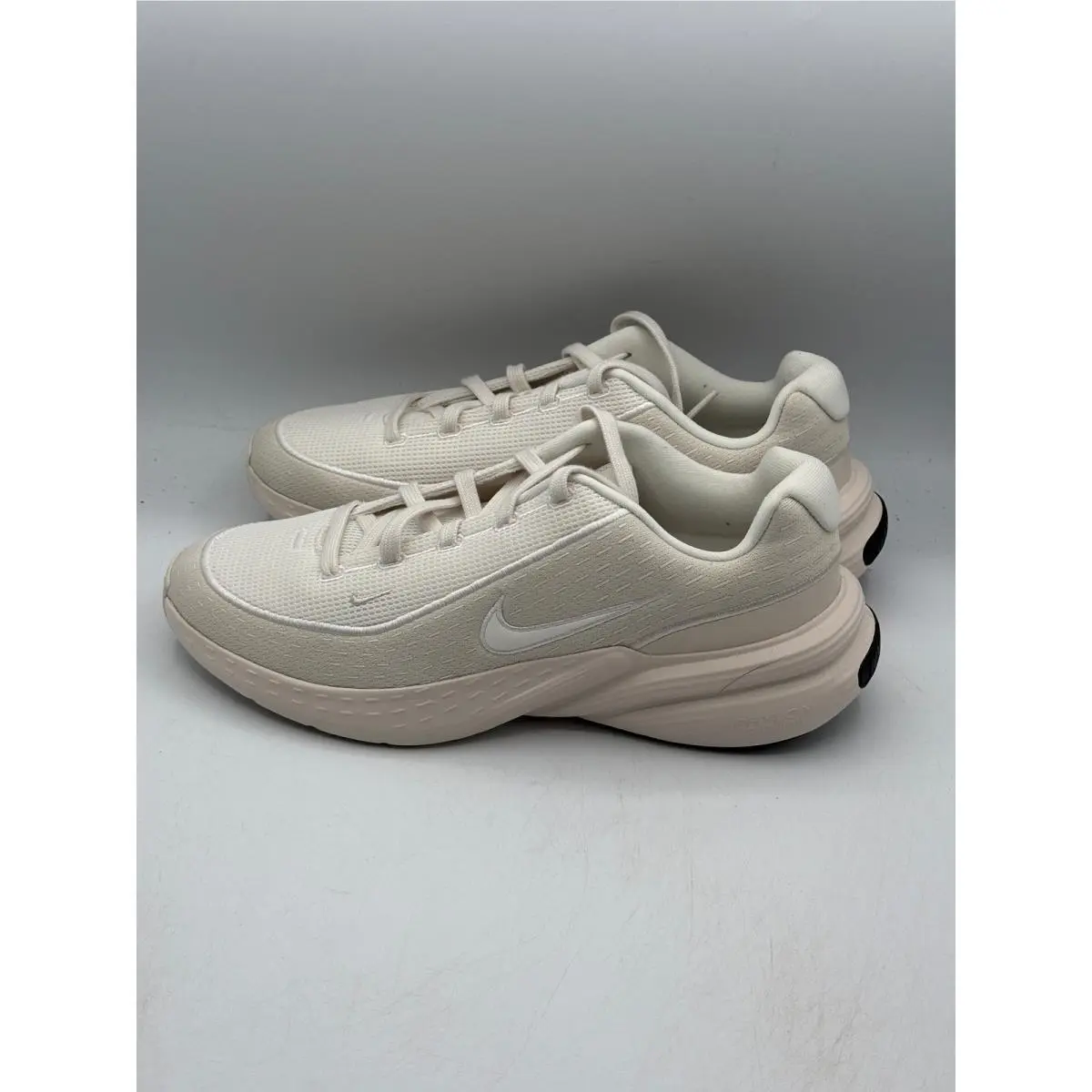 Nike shoes - Nike Uplift SC - Uplift - Beige 1
