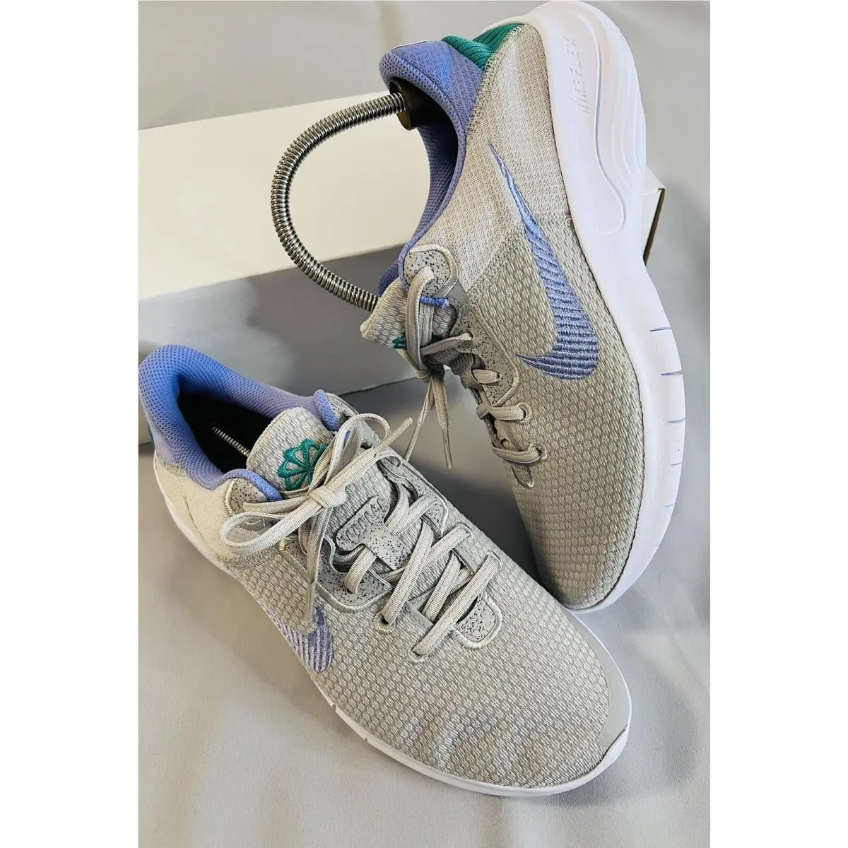 Size 11 - Nike Flex Experience Run 11 Next Nature Gray Women’s